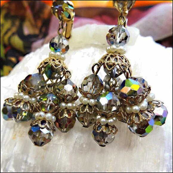 1950s Hattie Carnegie Chandelier Earrings Silver Crystals w Pearls - Picture 6 of 7